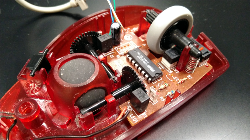 mouse non ottico con tre encoder incrementali